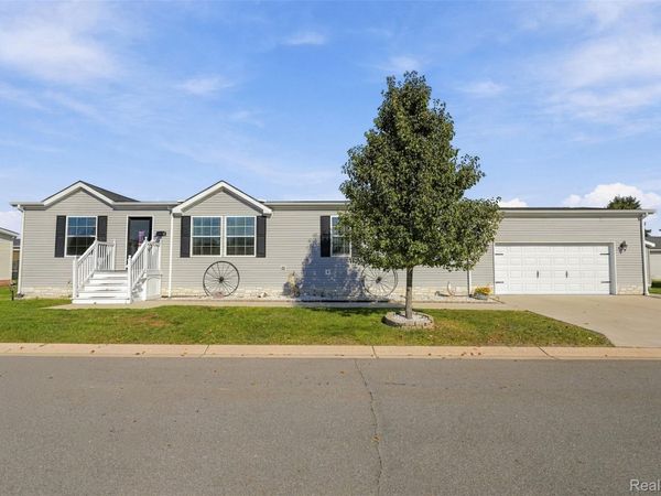 5430 Arboretum Trail , Howell, Mi 48843