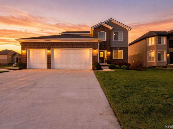 52658 Char Marie Drive, Macomb Township, Mi 48042