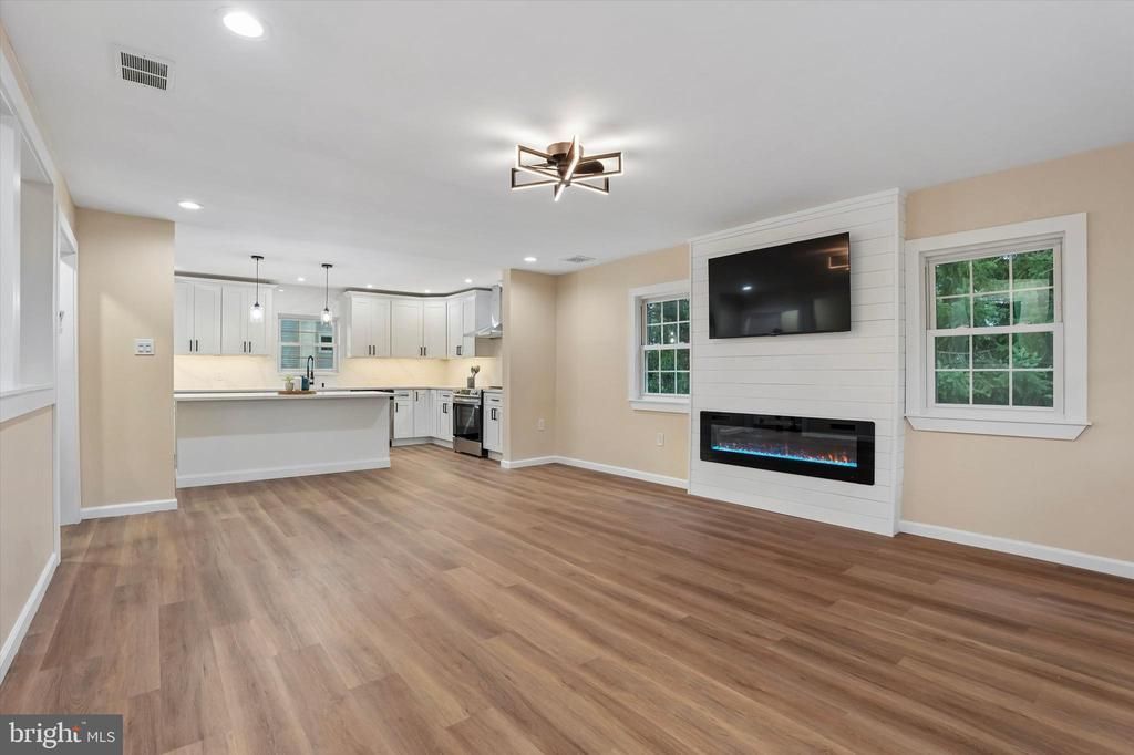 2924 JUNE AVENUE, BENSALEM, PA 19020