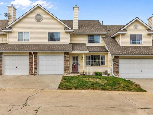 1401 SE Delaware Avenue, Unit 6, Ankeny, IA 50021