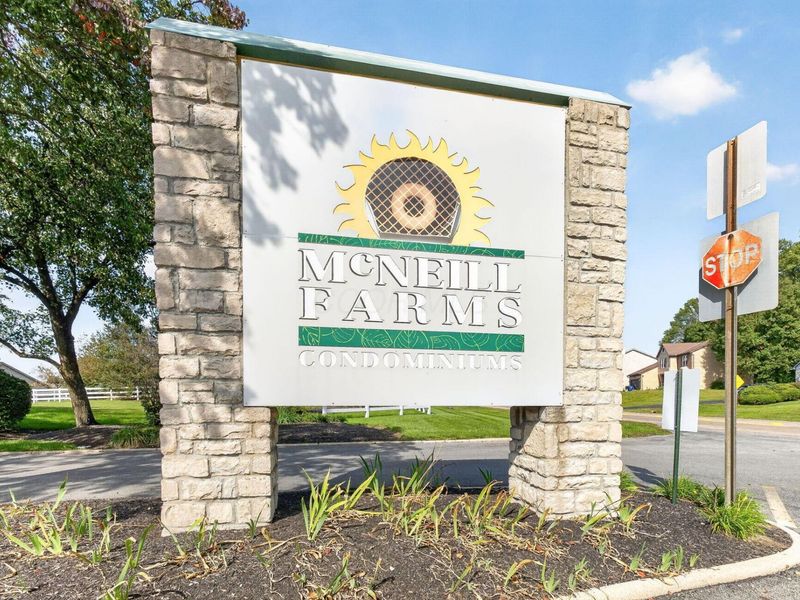 7298 Kirkdale Drive, Unit 19E, Blacklick, OH 43004 Photo 3