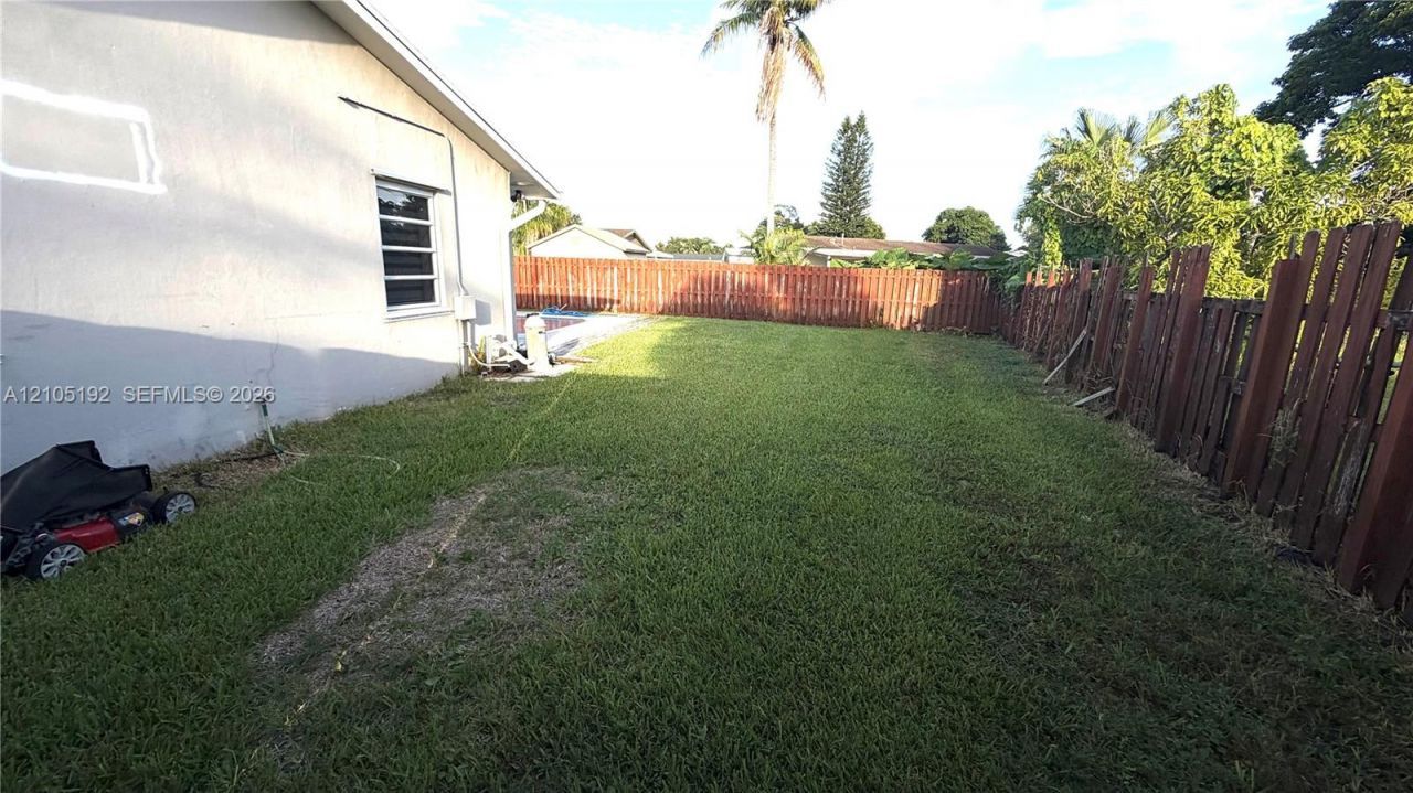 18557 SW 93rd Pl, Cutler Bay, FL 33157 Photo
