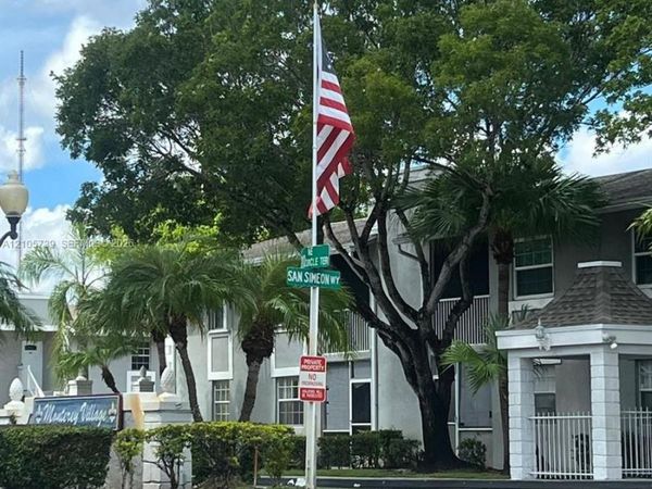470 NE 210th Cir Ter , Unit 201-11, Miami, FL 33179