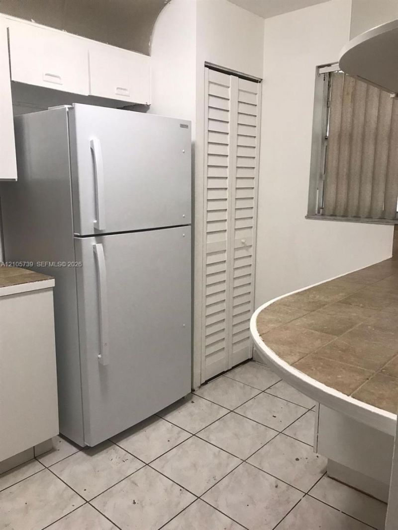 470 NE 210th Cir Ter, Unit 201-11, Miami, FL 33179 Photo