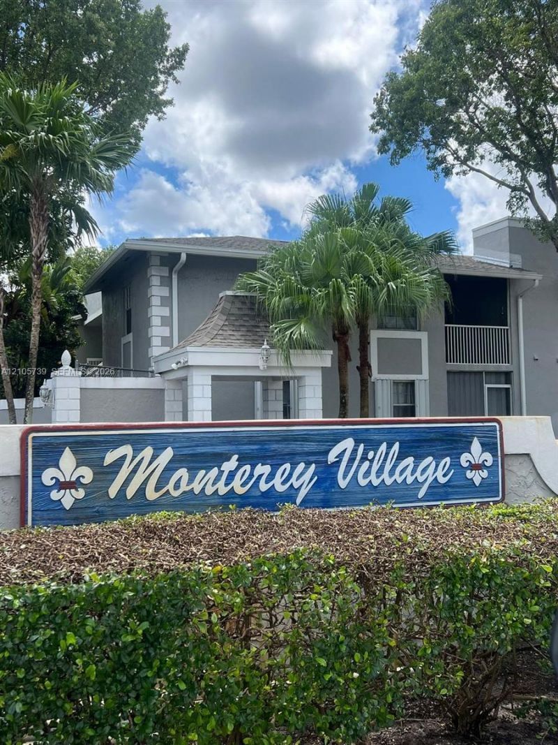 470 NE 210th Cir Ter, Unit 201-11, Miami, FL 33179 Photo
