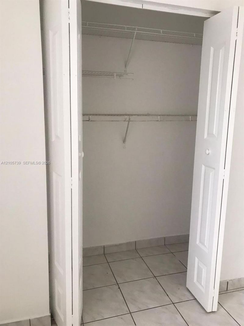 470 NE 210th Cir Ter, Unit 201-11, Miami, FL 33179 Photo