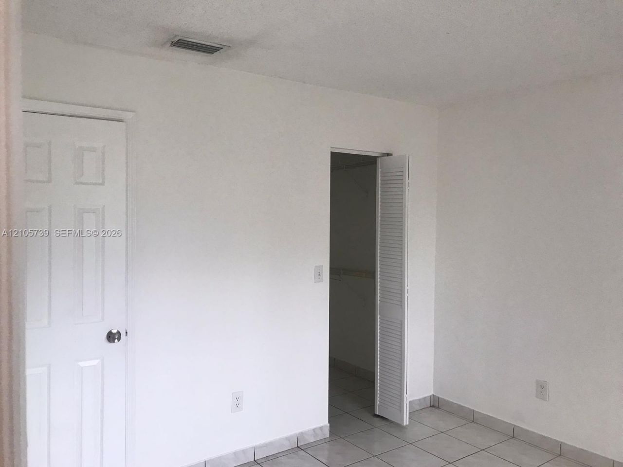 470 NE 210th Cir Ter, Unit 201-11, Miami, FL 33179 Photo