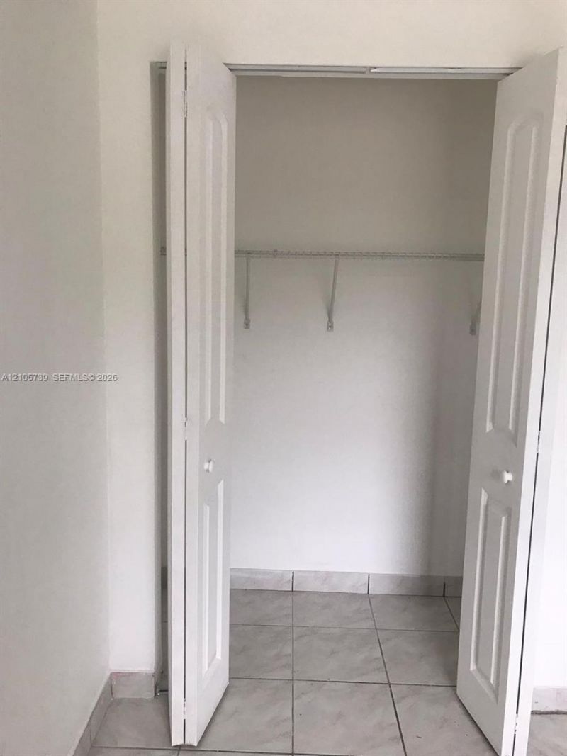 470 NE 210th Cir Ter, Unit 201-11, Miami, FL 33179 Photo