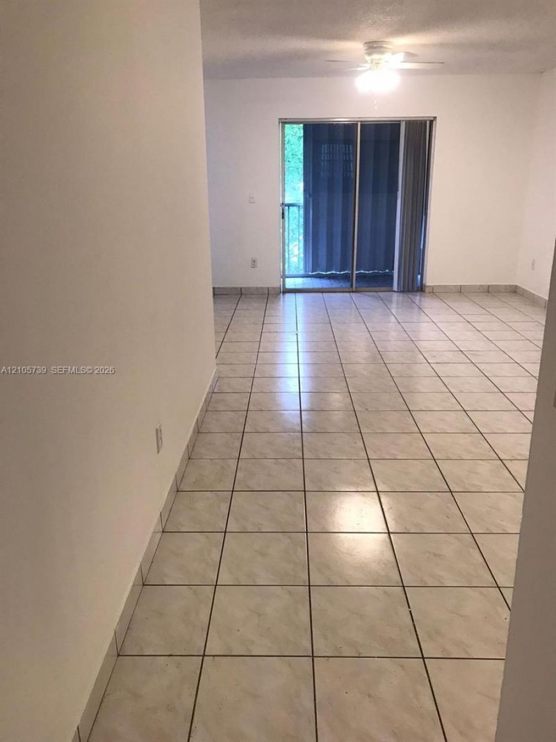 470 NE 210th Cir Ter, Unit 201-11, Miami, FL 33179 Photo