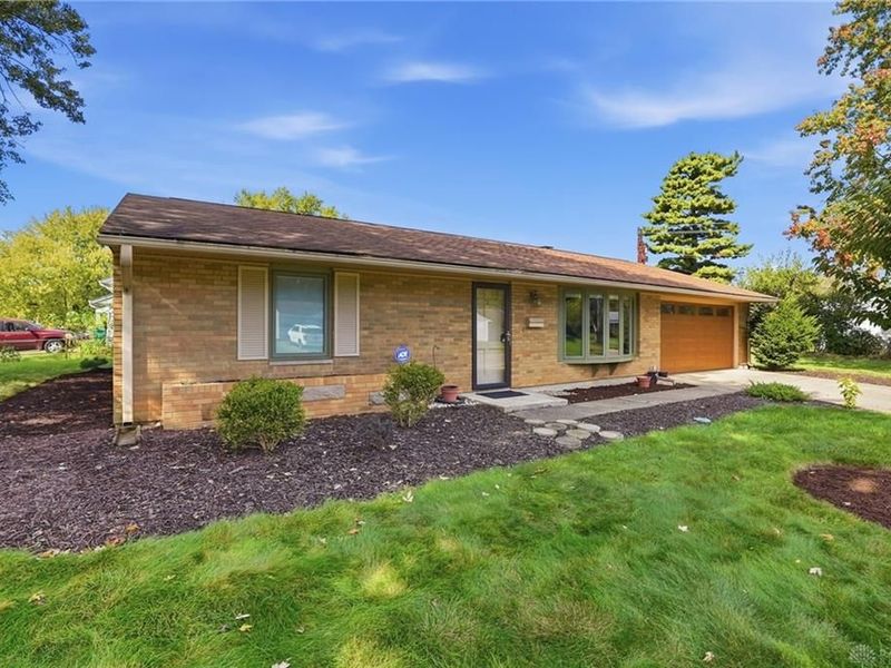 2065 S Center Boulevard, Springfield, OH 45506 Photo 4