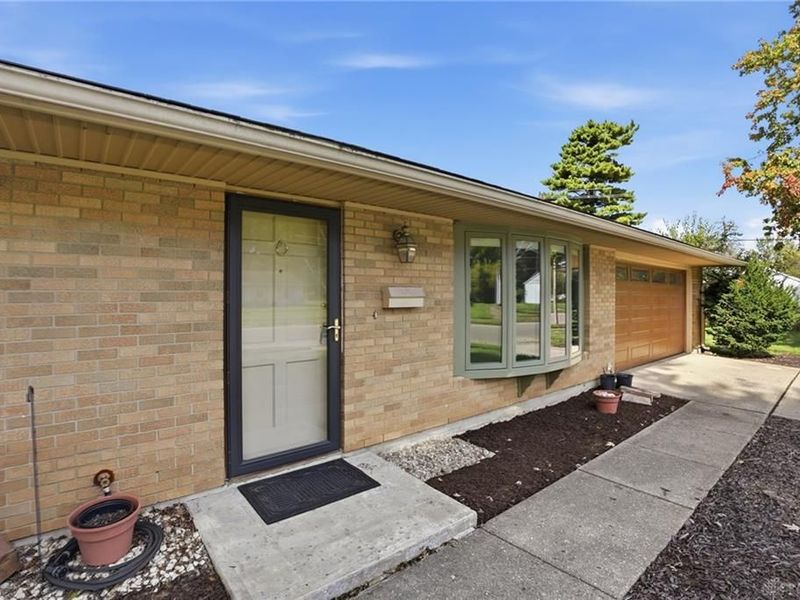 2065 S Center Boulevard, Springfield, OH 45506 Photo 5