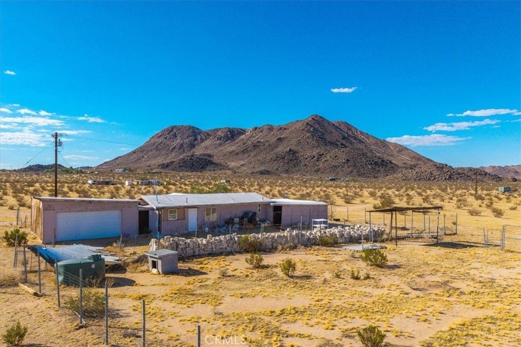 59985 Lorraine Avenue, Landers, CA 92285 Main Photo