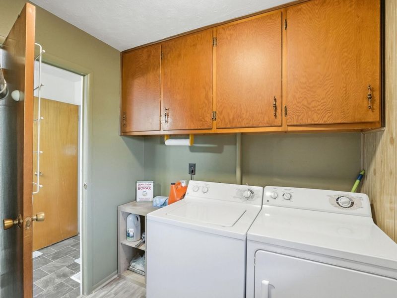2065 S Center Boulevard, Springfield, OH 45506 Photo 13