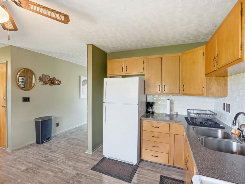 2065 S Center Boulevard, Springfield, OH 45506 Photo 9