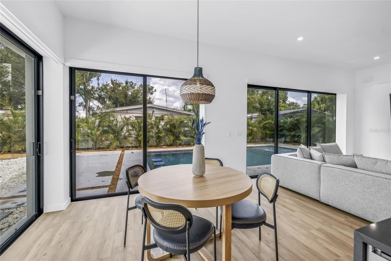 2345 Temple Street, Sarasota, FL 34239 Photo