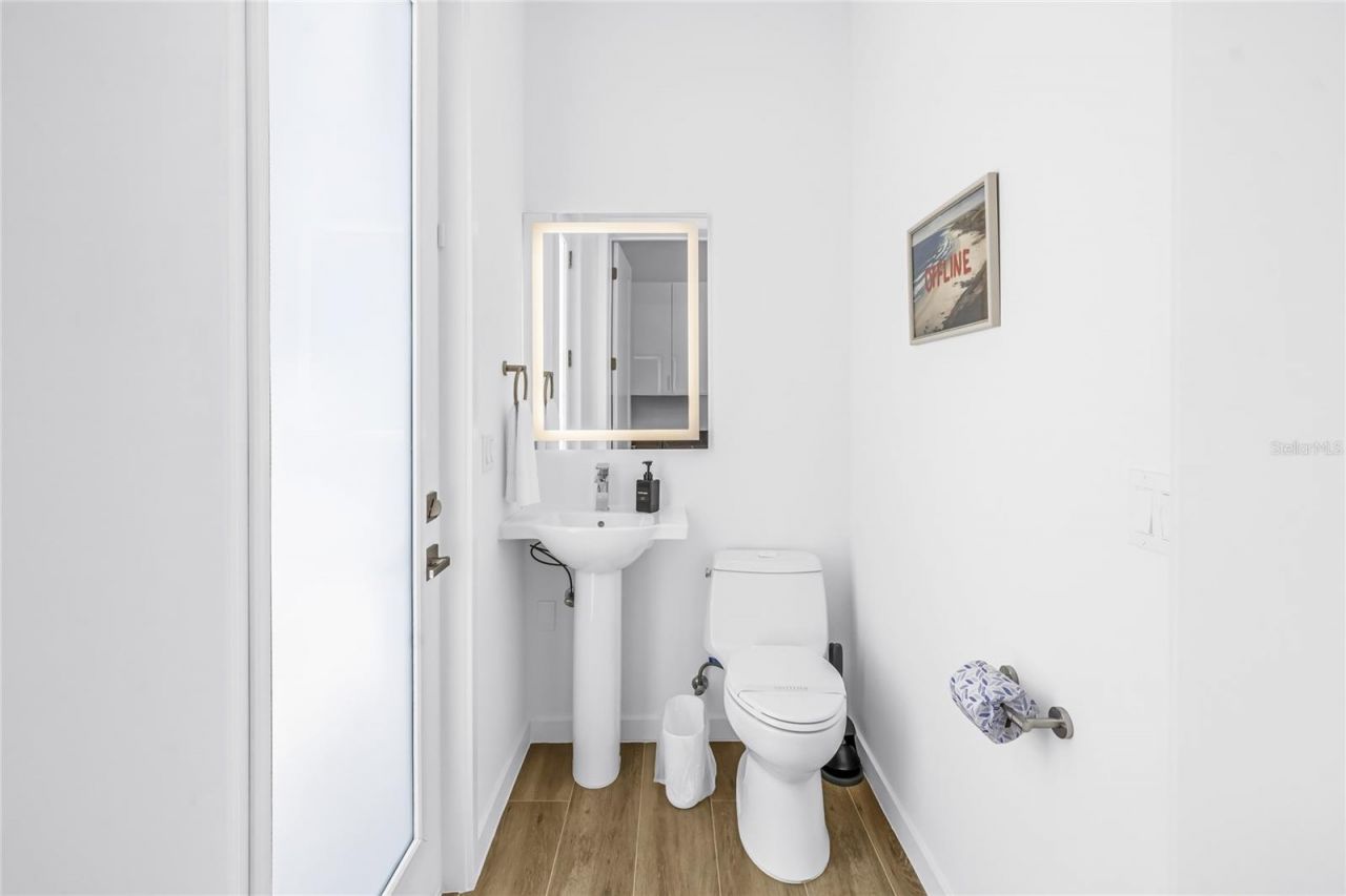 2345 Temple Street, Sarasota, FL 34239 Photo