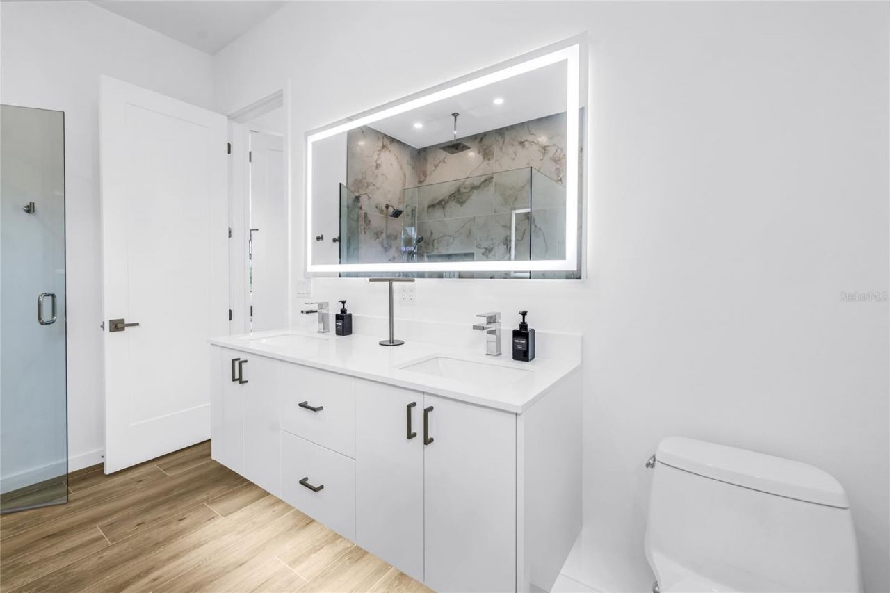 2345 Temple Street, Sarasota, FL 34239 Photo