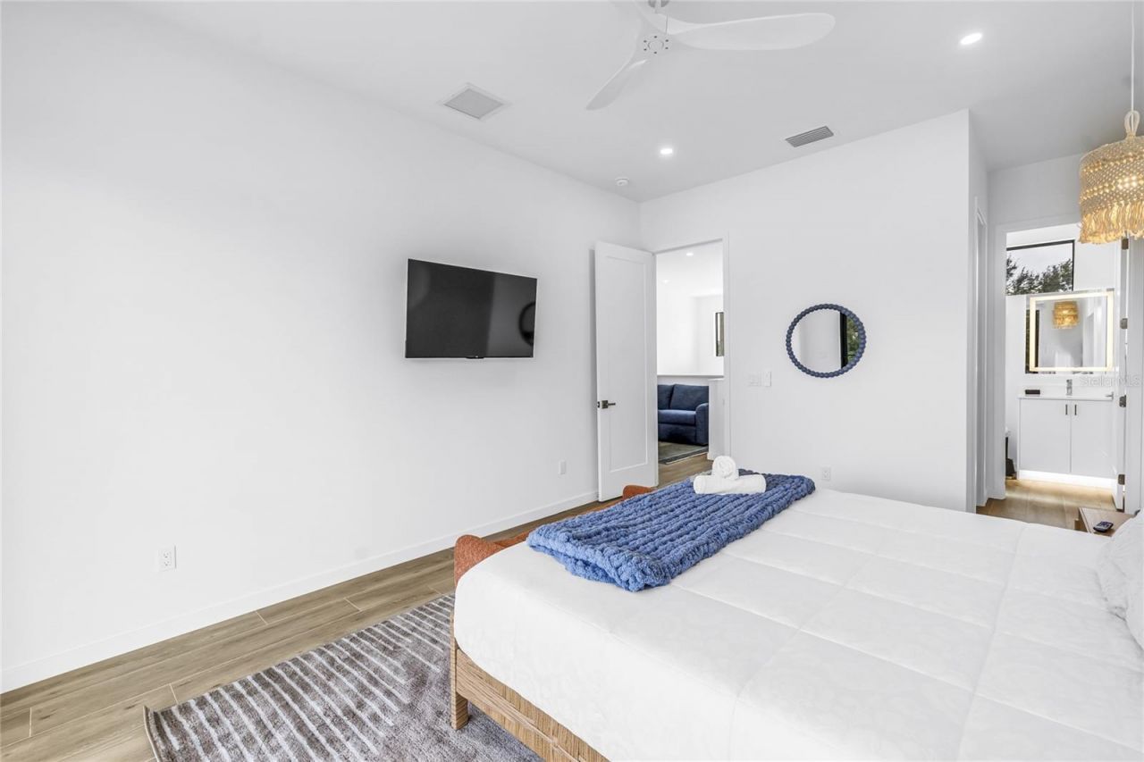 2345 Temple Street, Sarasota, FL 34239 Photo