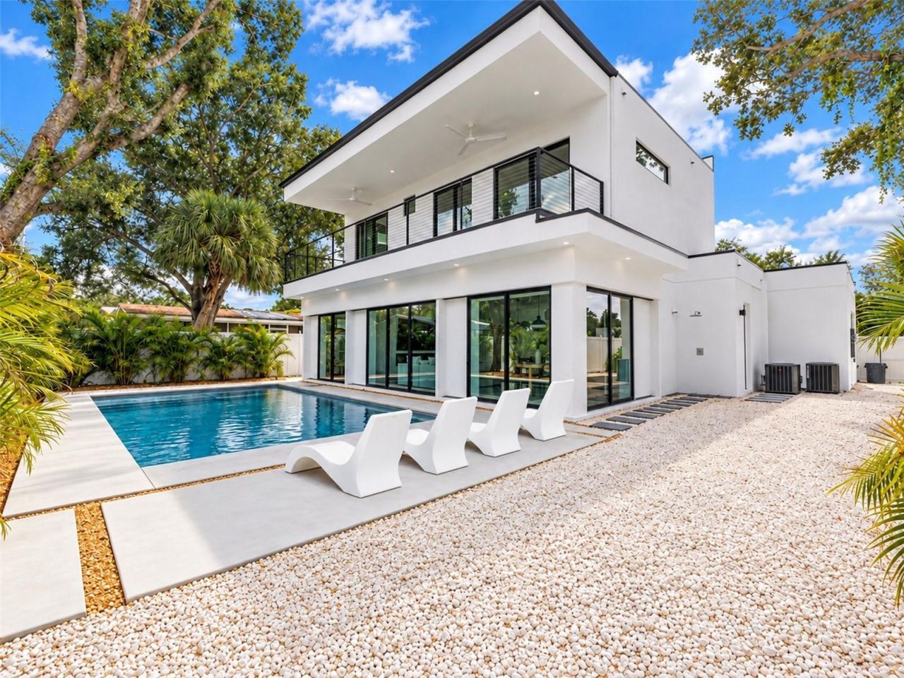 2345 Temple Street, Sarasota, FL 34239 Photo