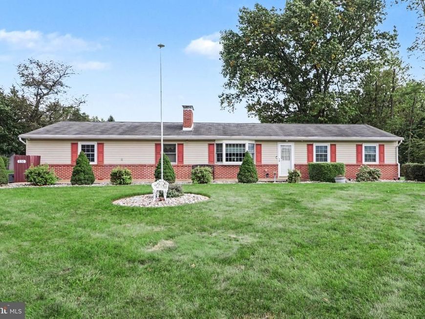 530 Yocumtown Road, Etters, PA 17319 Main Photo