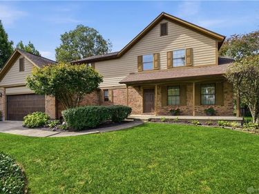 6017 Guard Hill Place, West Carrollton, OH 45459