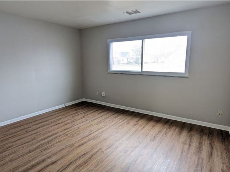 4230 Ridge Road, Brooklyn, OH 44144 Photo 6