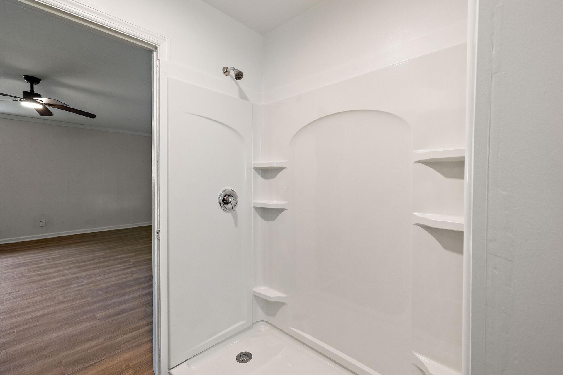 2716 Leola Street Photo 8