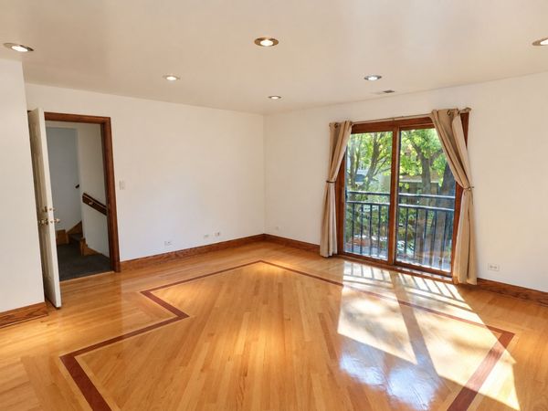 1942 W Melrose Street , Unit 2, Chicago, IL 60657