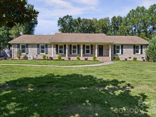 7301 Pine Lake Lane, Mint Hill, NC 28227