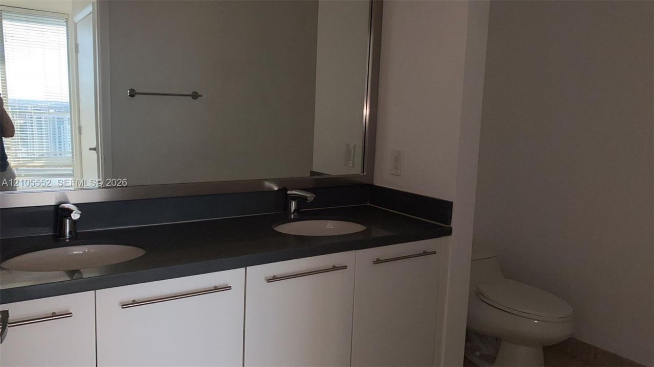 90 SW 3rd St , Unit 3907, Miami, FL 33130 Photo