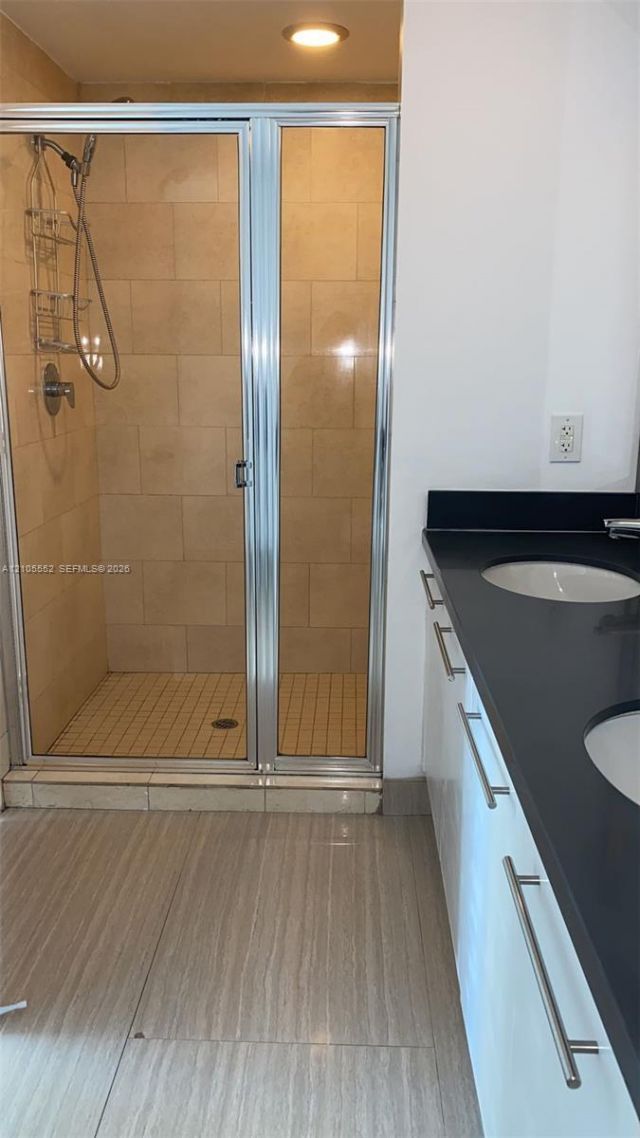 90 SW 3rd St , Unit 3907, Miami, FL 33130 Photo