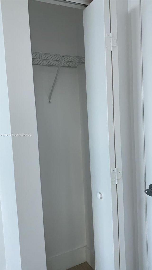 90 SW 3rd St , Unit 3907, Miami, FL 33130 Photo