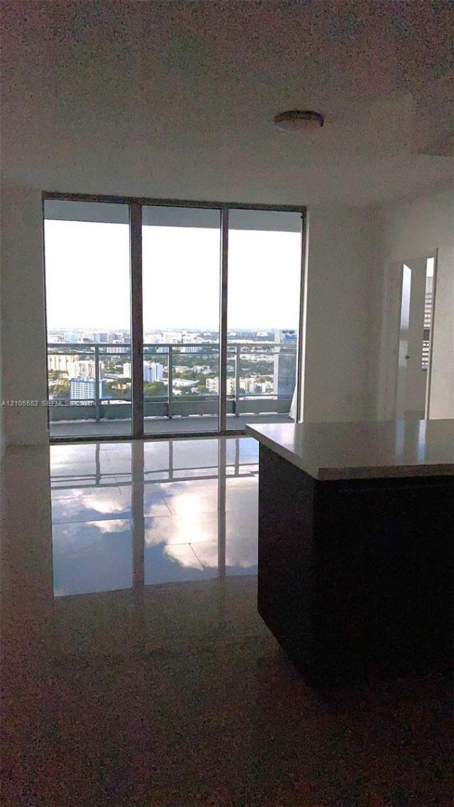 90 SW 3rd St , Unit 3907, Miami, FL 33130 Photo