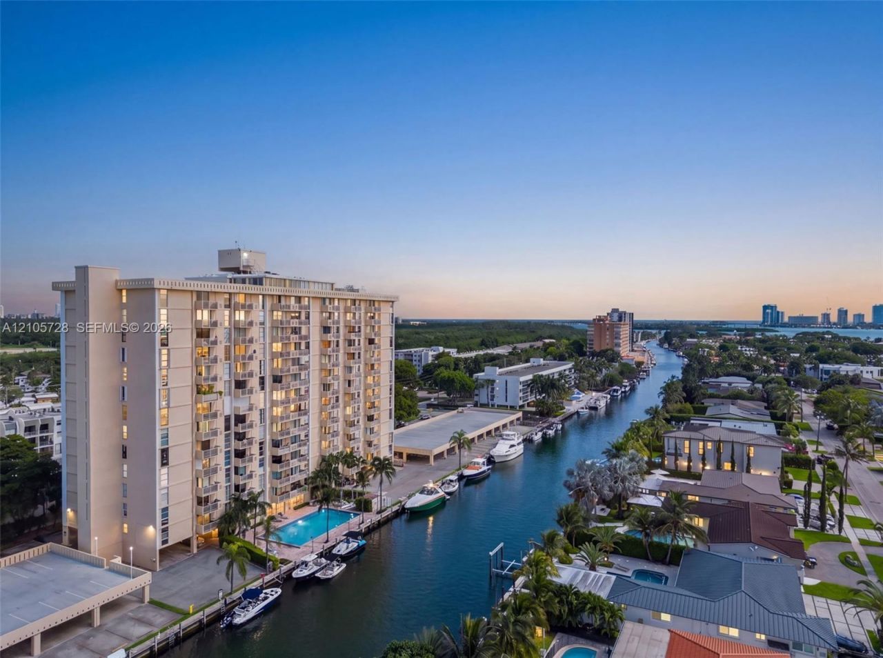 2350 NE 135th St , Unit 1006, North Miami, FL 33181 Photo