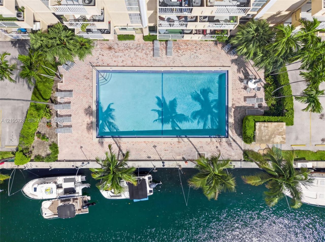 2350 NE 135th St , Unit 1006, North Miami, FL 33181 Photo