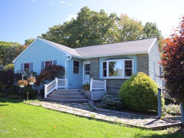 11 Breezedale Drive, Averill Park, NY 12018