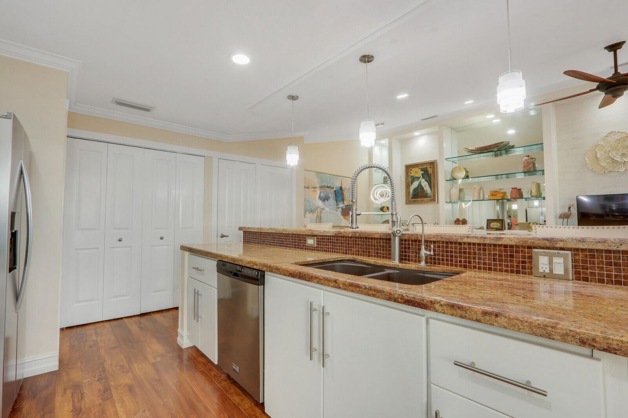 8701 Chapman Oak Court, Palm Beach Gardens, FL 33410 Photo