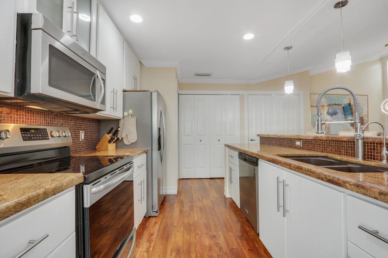8701 Chapman Oak Court, Palm Beach Gardens, FL 33410 Photo