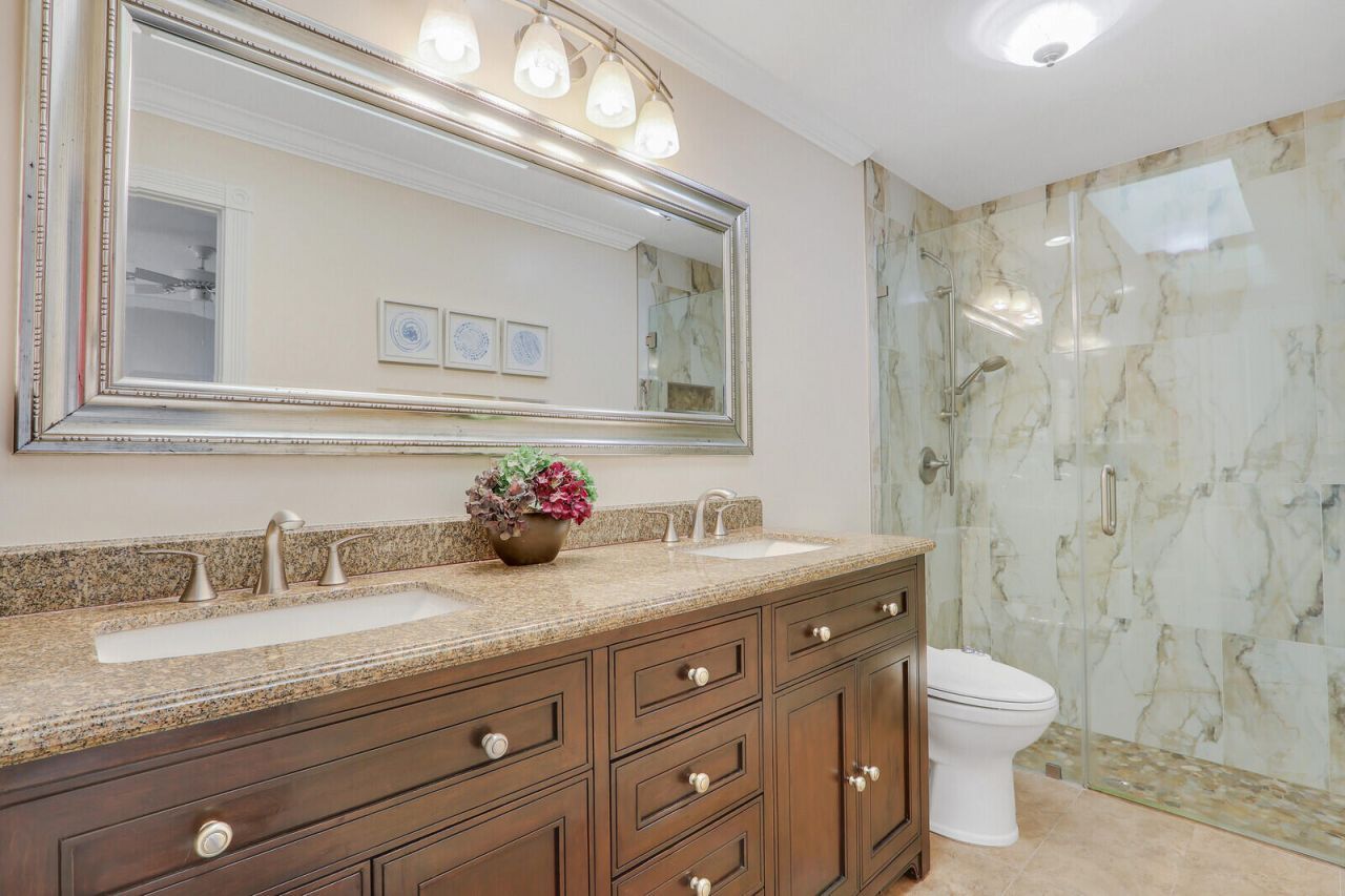 8701 Chapman Oak Court, Palm Beach Gardens, FL 33410 Photo