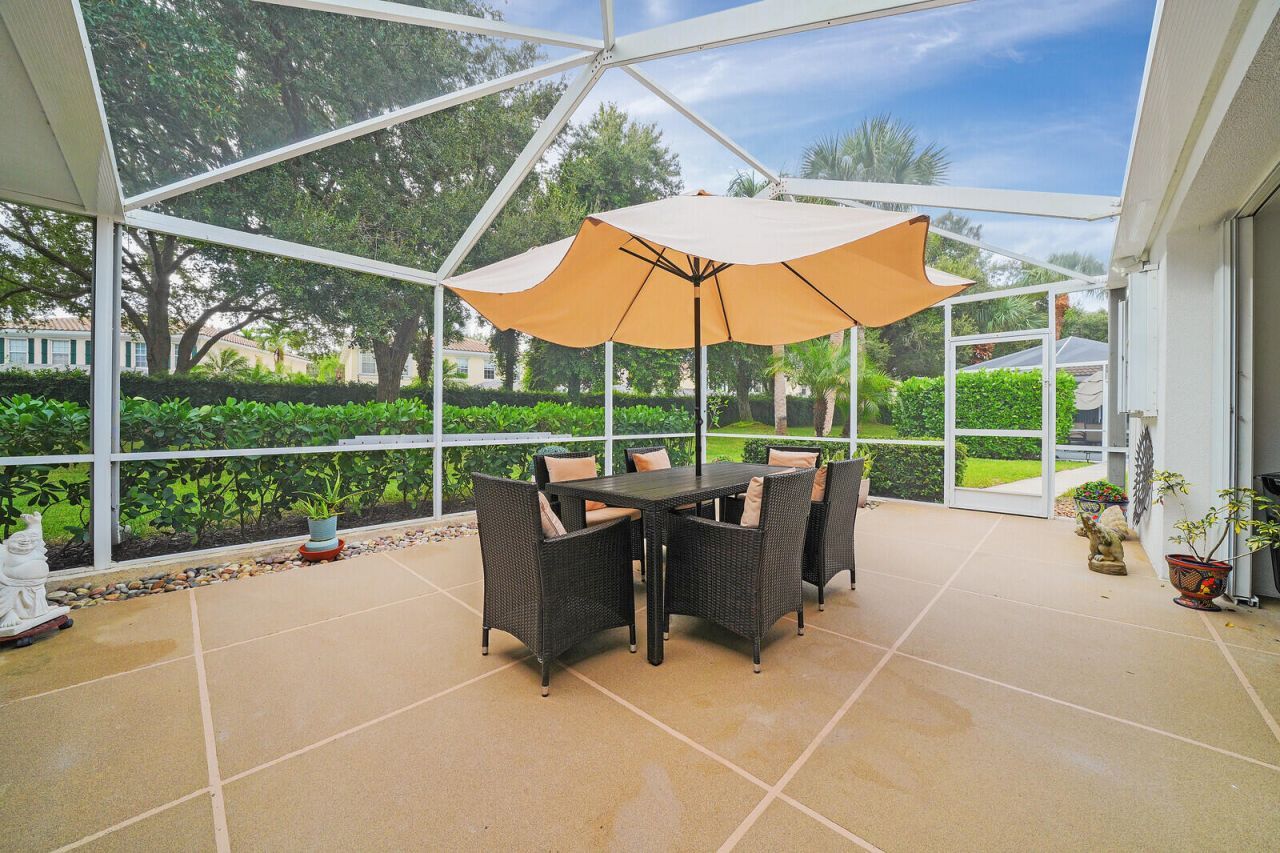 8701 Chapman Oak Court, Palm Beach Gardens, FL 33410 Photo