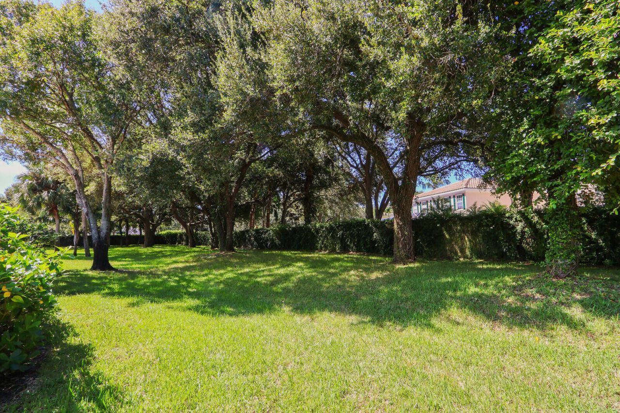 8701 Chapman Oak Court, Palm Beach Gardens, FL 33410 Photo