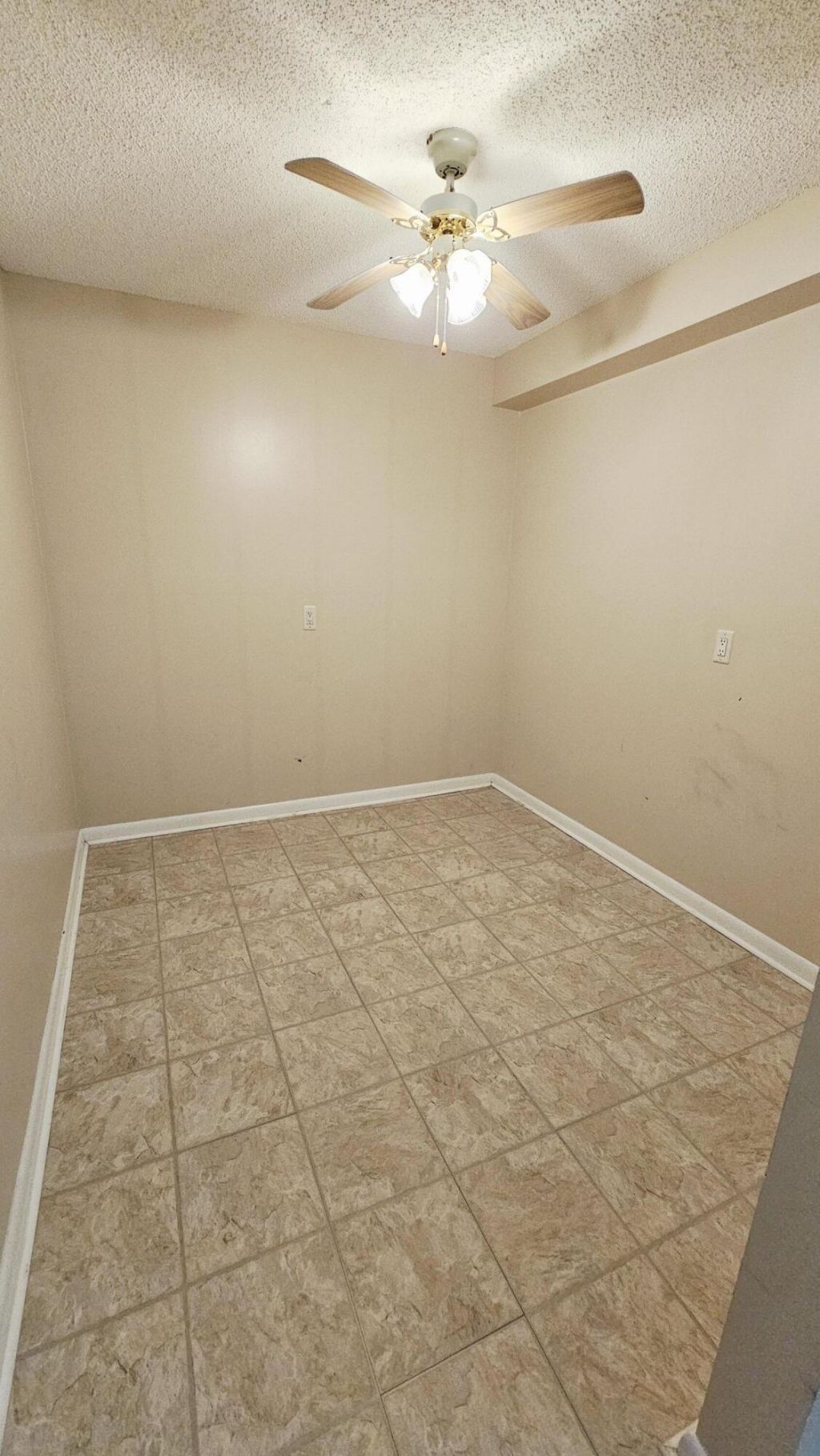 3630 Whitehall Drive, Unit 303, West Palm Beach, FL 33401 Photo