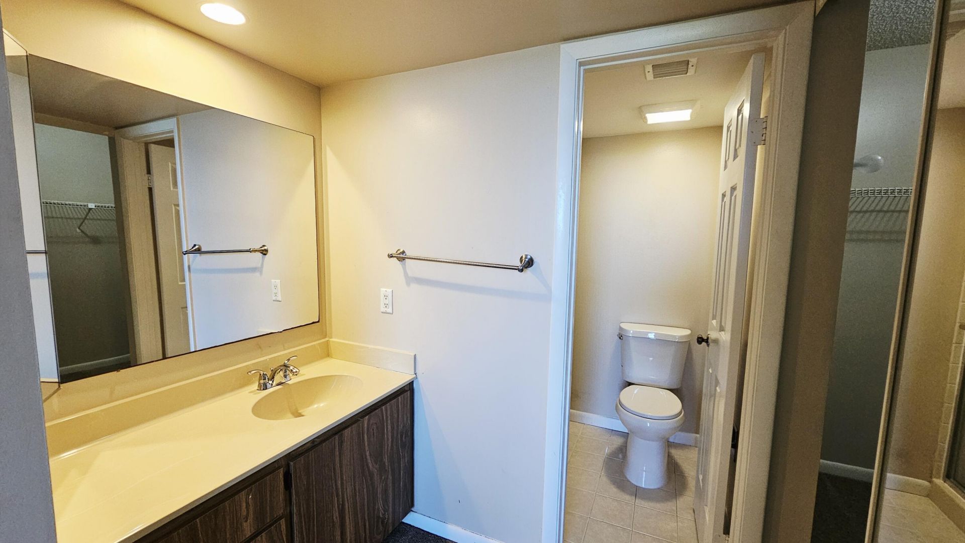3630 Whitehall Drive, Unit 303, West Palm Beach, FL 33401 Photo