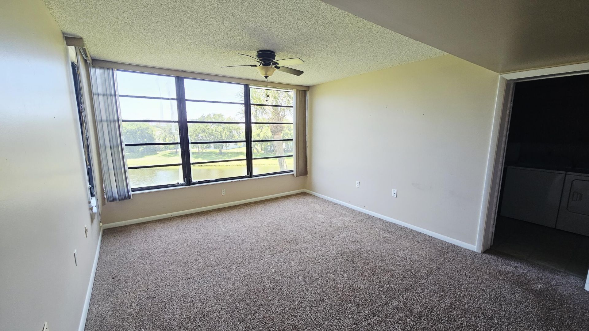3630 Whitehall Drive, Unit 303, West Palm Beach, FL 33401 Photo