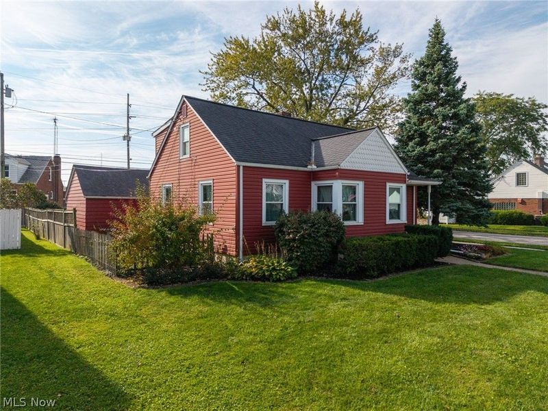 300 50th Street, Sandusky, OH 44870 Photo 3