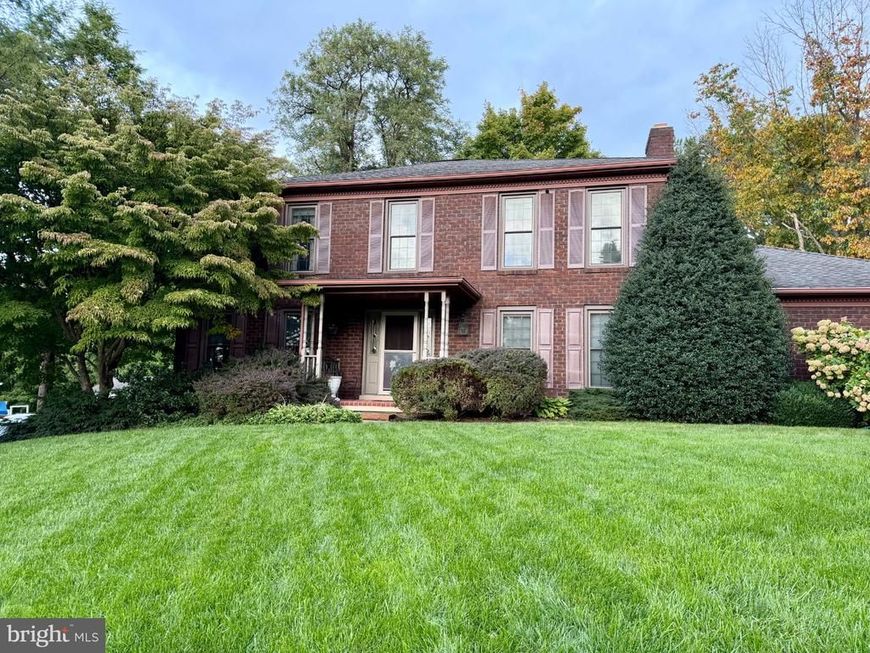 525 Eton Lane, York, PA 17402 Main Photo
