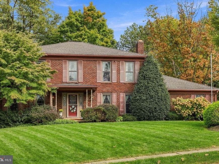 525 Eton Lane, York, PA 17402 Main Photo