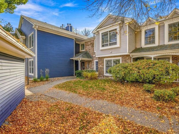10938 Quebec Avenue S, Bloomington, MN 55438