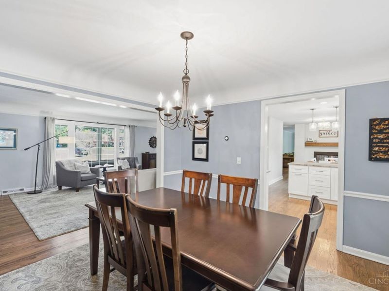 5705 Charteroak Drive, Sycamore Township, OH 45236 Photo 5