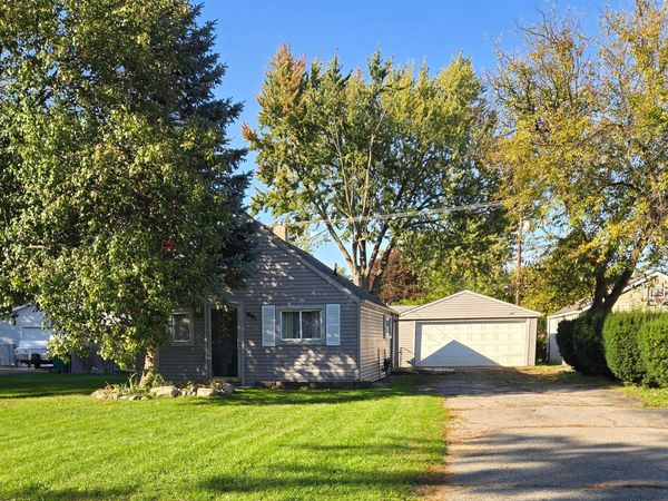 951 Davis Street, Ypsilanti, MI 48198